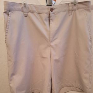 Size 35 IZOD Men's Golf shorts